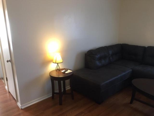 Fully Furnished Two Bedroom Apartment Lawton Zewnętrze zdjęcie